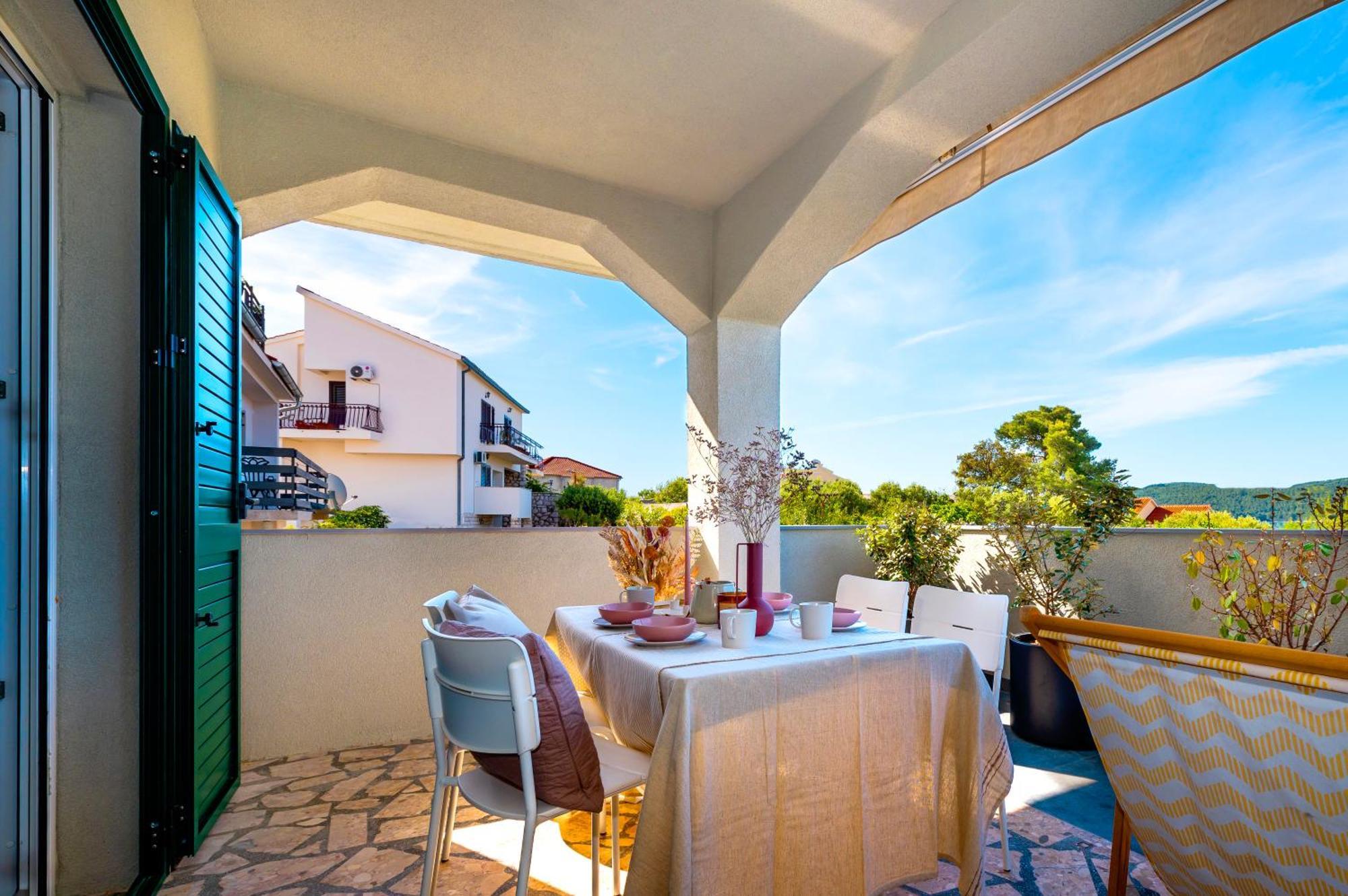 Ojra New Apartment With Seaview Šibenik Екстериор снимка