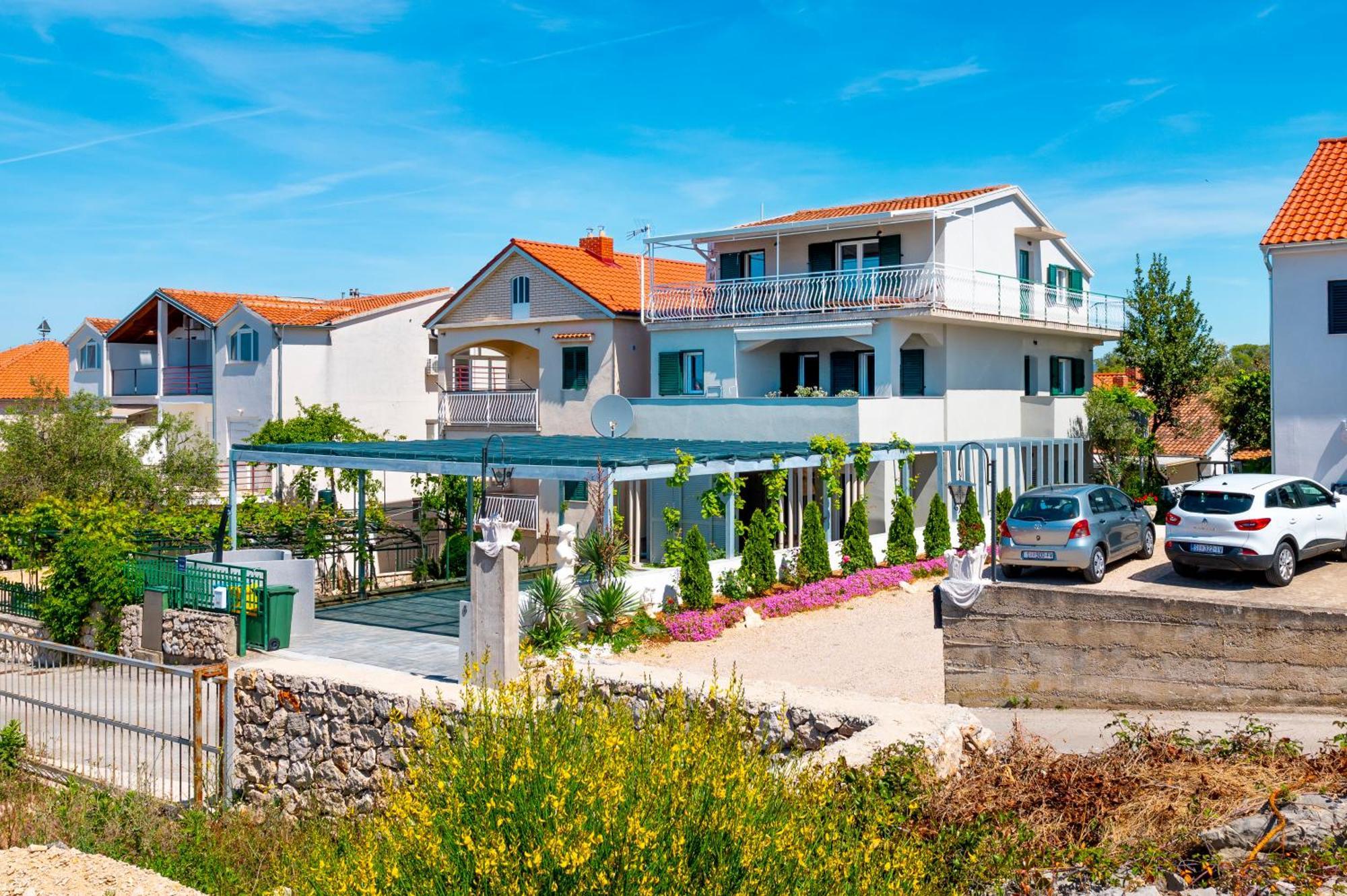 Ojra New Apartment With Seaview Šibenik Екстериор снимка
