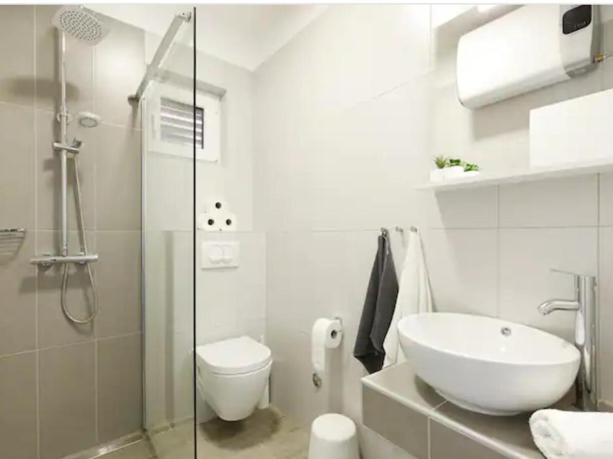 Ojra New Apartment With Seaview Šibenik Стая снимка